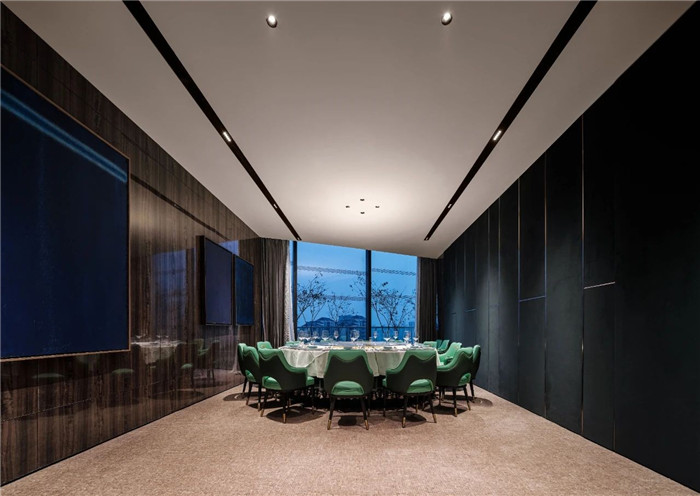 餐廳包房設計-鄭州創意餐廳裝修公司推薦Young藝術餐廳裝修設計